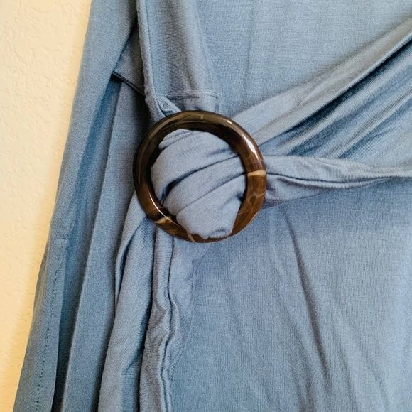 Lizabell blue top V-neck long sleeve with front knot top size S - Picture 5 of 11